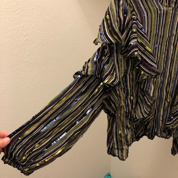 Zara shirt. Sequin details. Long sleeve. Size xs. New with tags - Picture 4 of 5